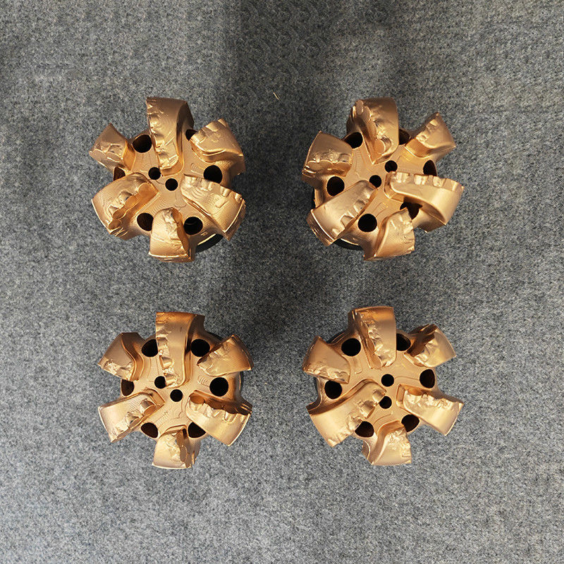4 5/8 (117,5 mm) 2 7/8 API-verbinding waterput PDC-gatkapper vast staal lichaam