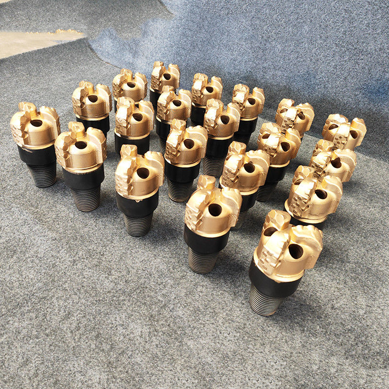 17 1/2 (444.5mm) Energie en mijnbouw Waterput PDC Bits 4 jaar Stalen lichaam Gauge Structuur