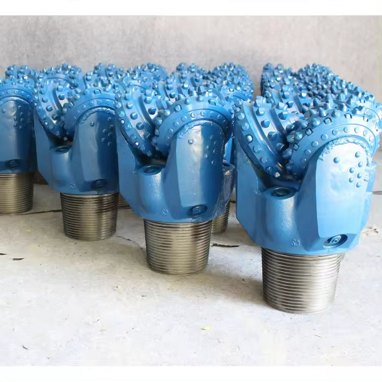 Tricone bit Gewicht 2-3/8 API Reg Thread Tricone rolletjes voor oliebooringen