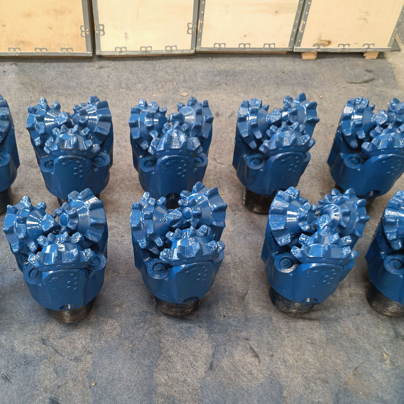 9 5/8 inch Carbide Roller Bearing Tricone Bit voor medium hard Compressive Strength Formations in de bouw