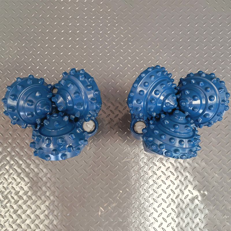 9 5/8 inch Premium Carbide Gesmeed Tricone Rol Bits Voor HDD