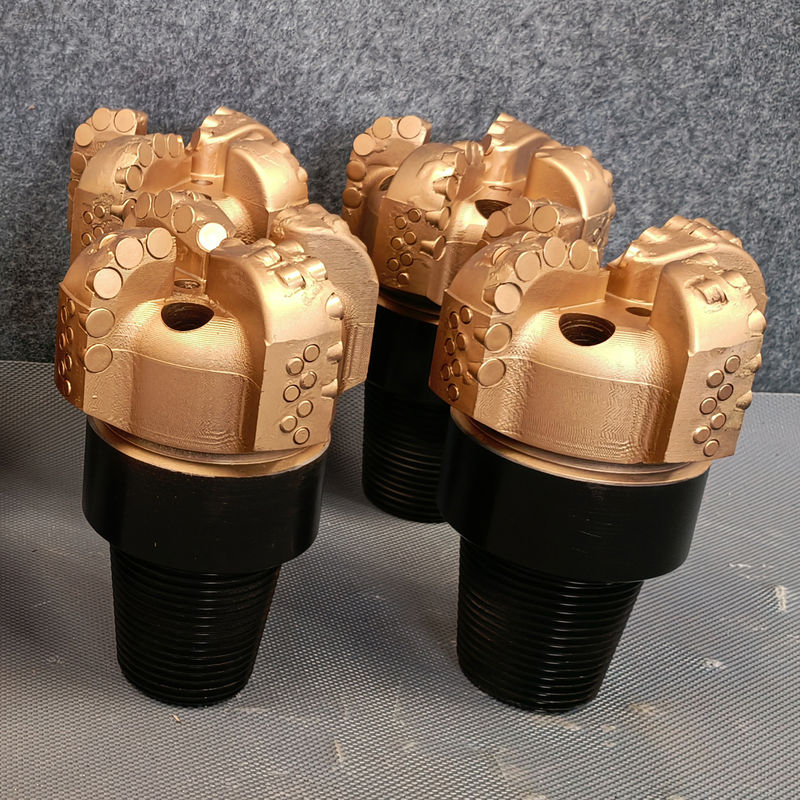 Chinese fabriek op maat van hoge kwaliteit type PDC Drag Bit Voor steenkoolmijn water goed boren