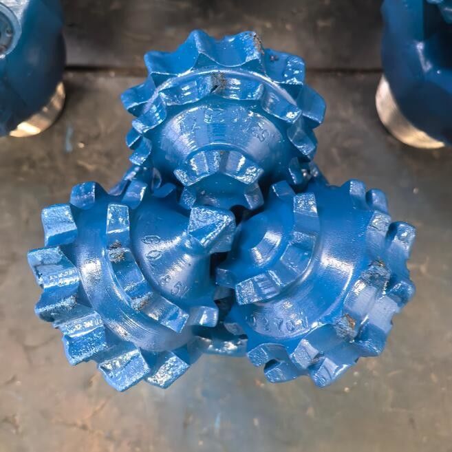 Rubber verzegelde gefreesde tand Rock Roller Bit Steel Tricone Tand Drill Bit Voor goed boren