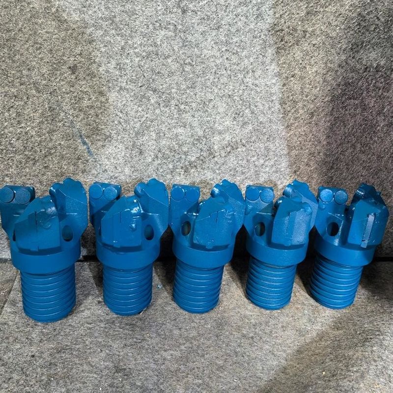Chinese fabriek op maat van hoge kwaliteit type PDC Drag Bit Voor steenkoolmijn water goed boren