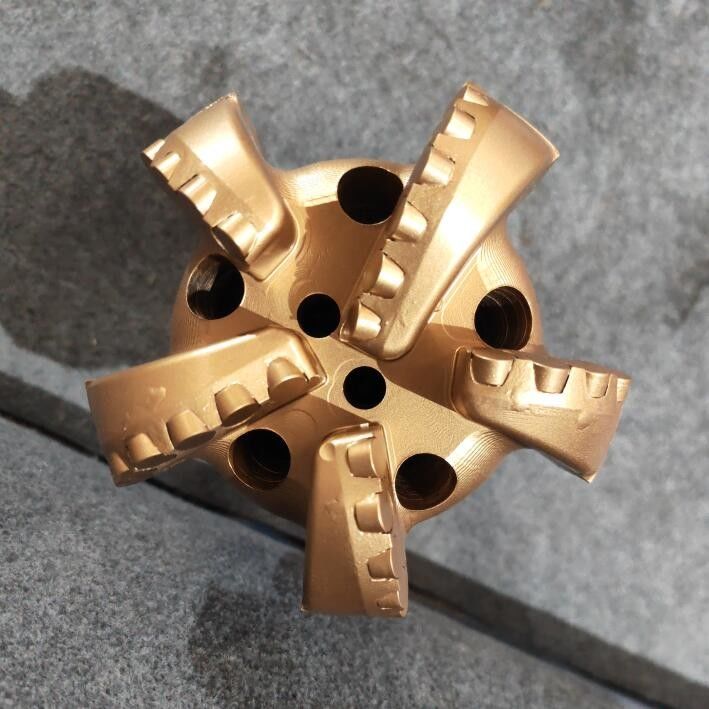 Precision Engineered PDC Bits Steel Body For Gas Drilling Kleur als vereiste