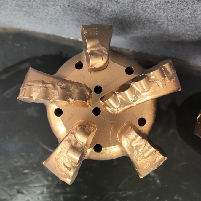 Rock Drill PDC Diamond Bit Alloy Carbon Steel Voor steenkoolmijnbouw Water Well Drilling Rig