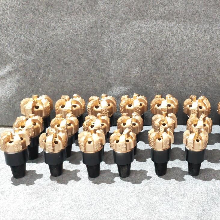 Rock Drill PDC Diamond Bit Alloy Carbon Steel Voor steenkoolmijnbouw Water Well Drilling Rig